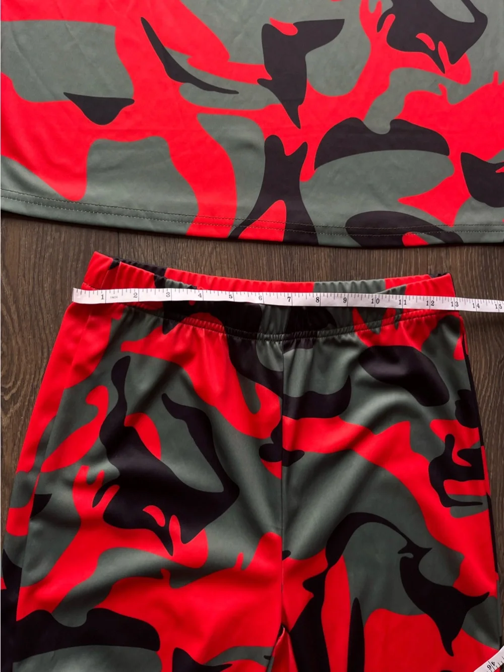 NWOT Red & Green Camo Matching Set